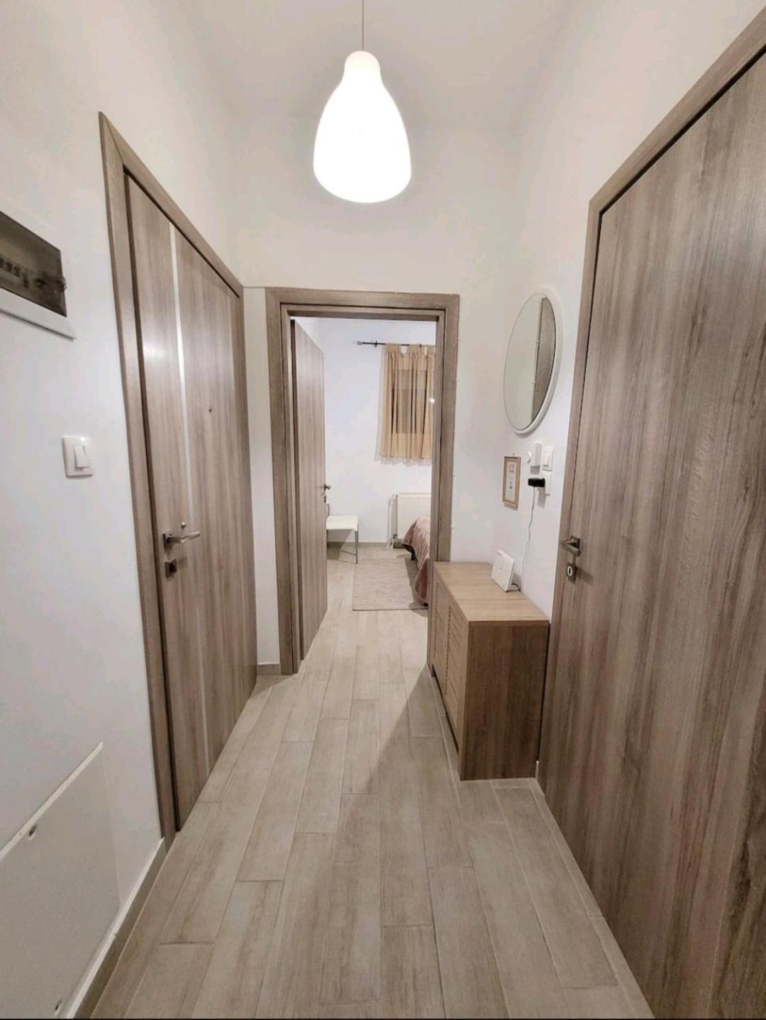 Center River Apartment Florina Ngoại thất bức ảnh